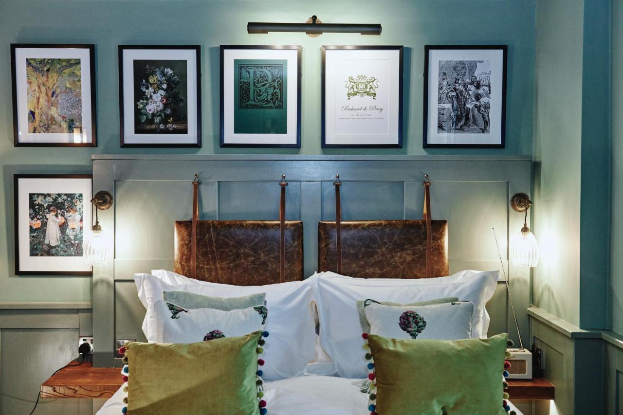 Kings Arms - Egham-Windsor Hotel Eksteriør billede