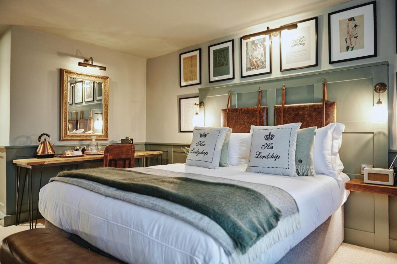 Kings Arms - Egham-Windsor Hotel Eksteriør billede